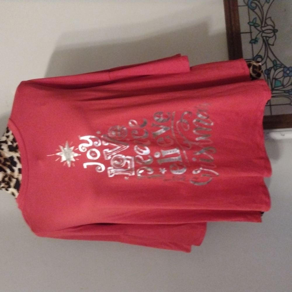 This is not a t-shirt although it's a graphic women's tunic top 3/4 length Bell